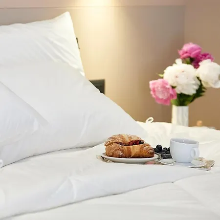 Guest house Loveit - - Piazza Della Maddalena Rome